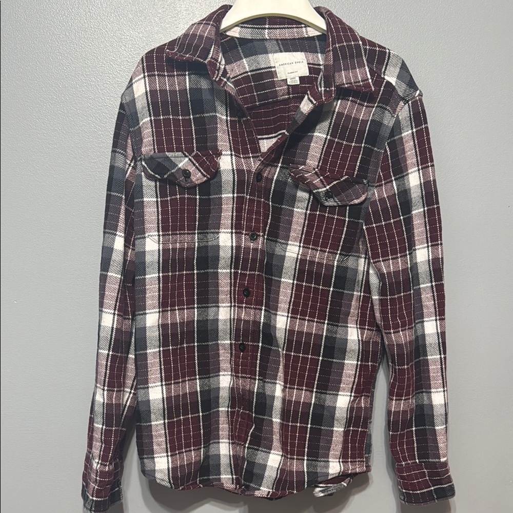 American Eagle Outfitters Red and Black Plaid Casual Shirt